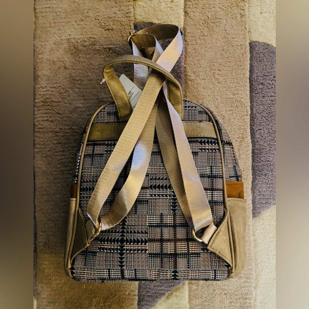 Brown Plaid Backpack, size Small. NWT - Picture 2 of 5